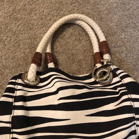 MICHAEL KORS PURSE - Picture 3 of 5